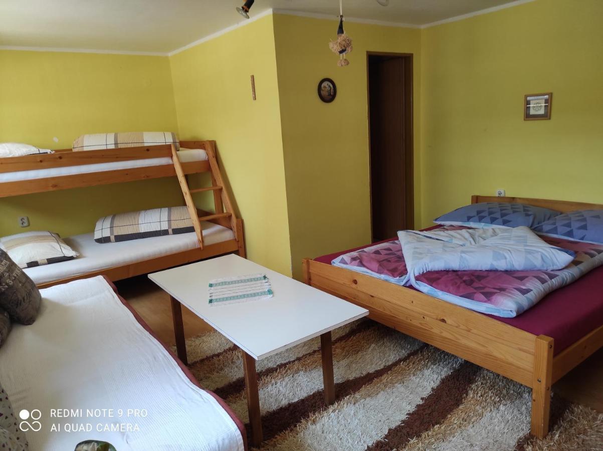 Privat Alma Apartment โนวาเลสนา ภายนอก รูปภาพ