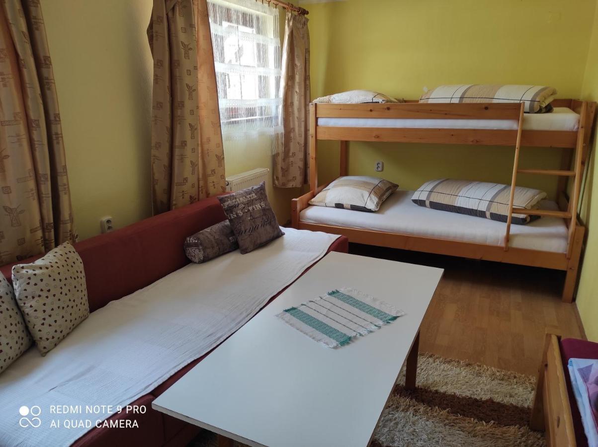 Privat Alma Apartment โนวาเลสนา ภายนอก รูปภาพ