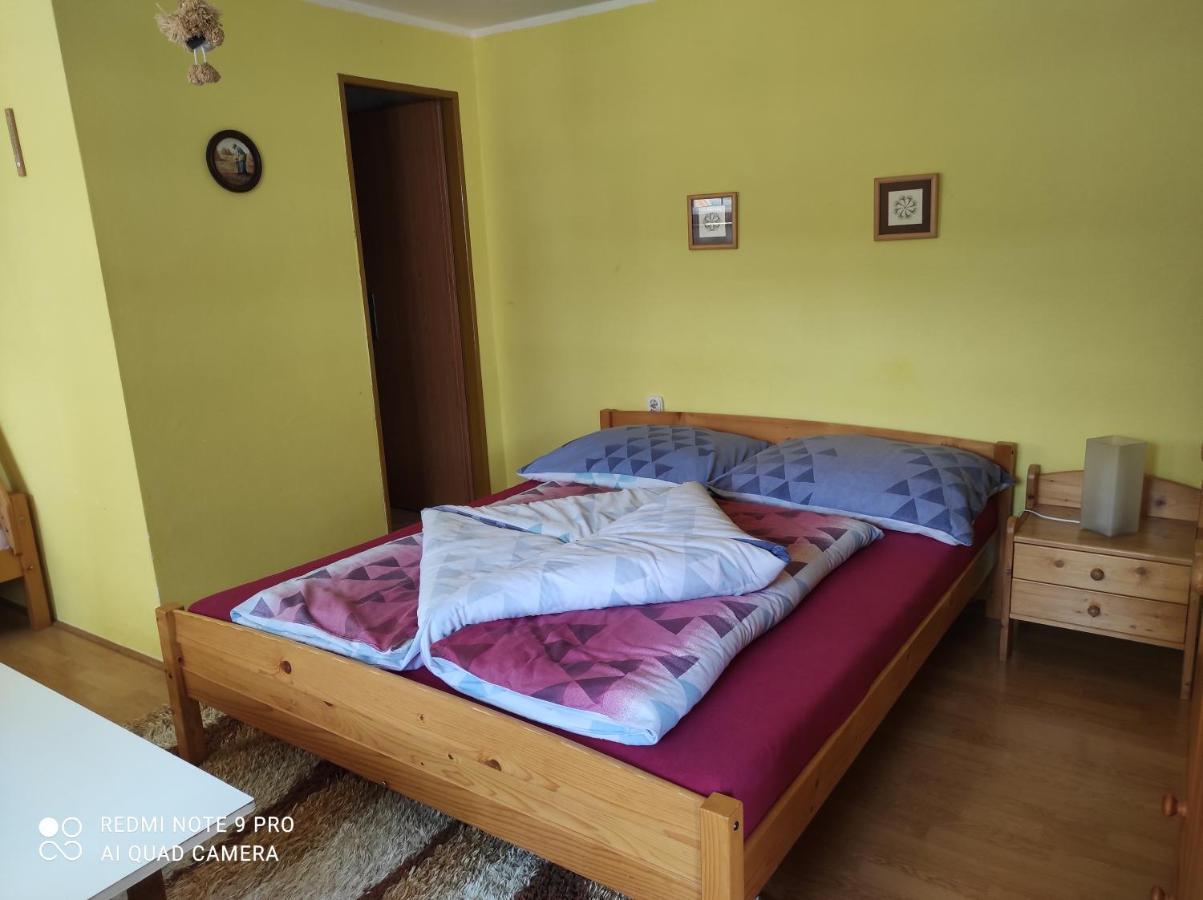 Privat Alma Apartment โนวาเลสนา ภายนอก รูปภาพ
