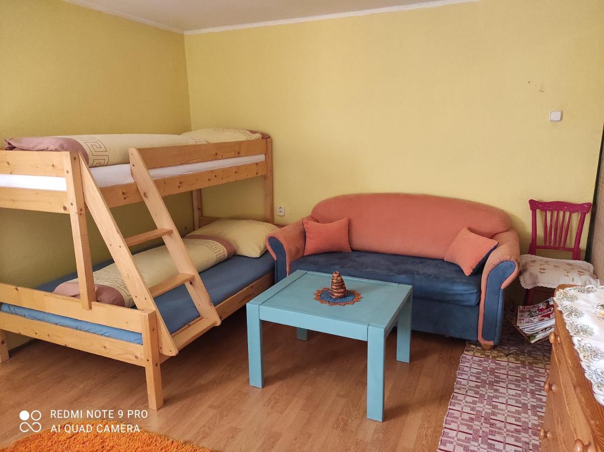 Privat Alma Apartment โนวาเลสนา ห้อง รูปภาพ